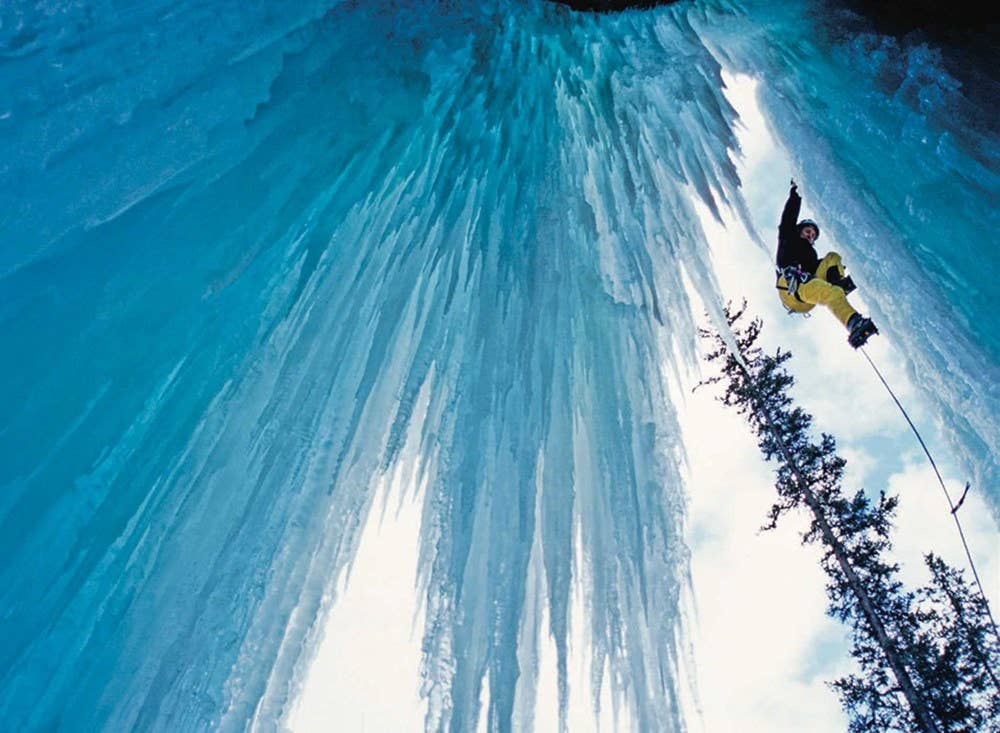 Art of Adventure: Outdoor Sports from Sea to Summit (HC), view 2