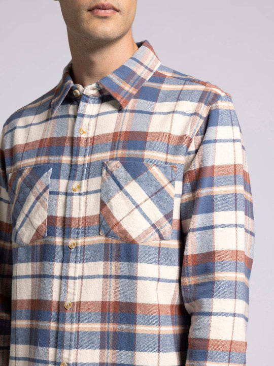 REDWOODS FLANNEL - Long Sleeve Button Up