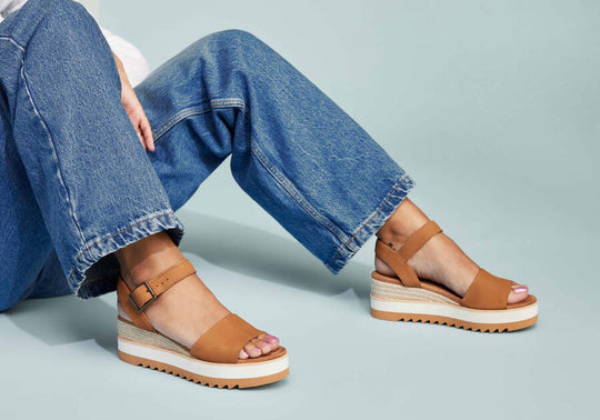 TOMS Diana Tan Leather Wedge Sandal
