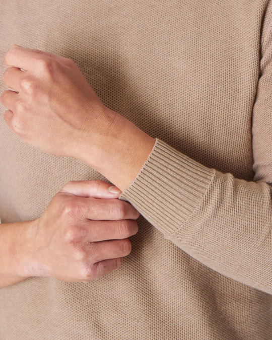 True Classic - Crew Sweater | Heather Camel Pique