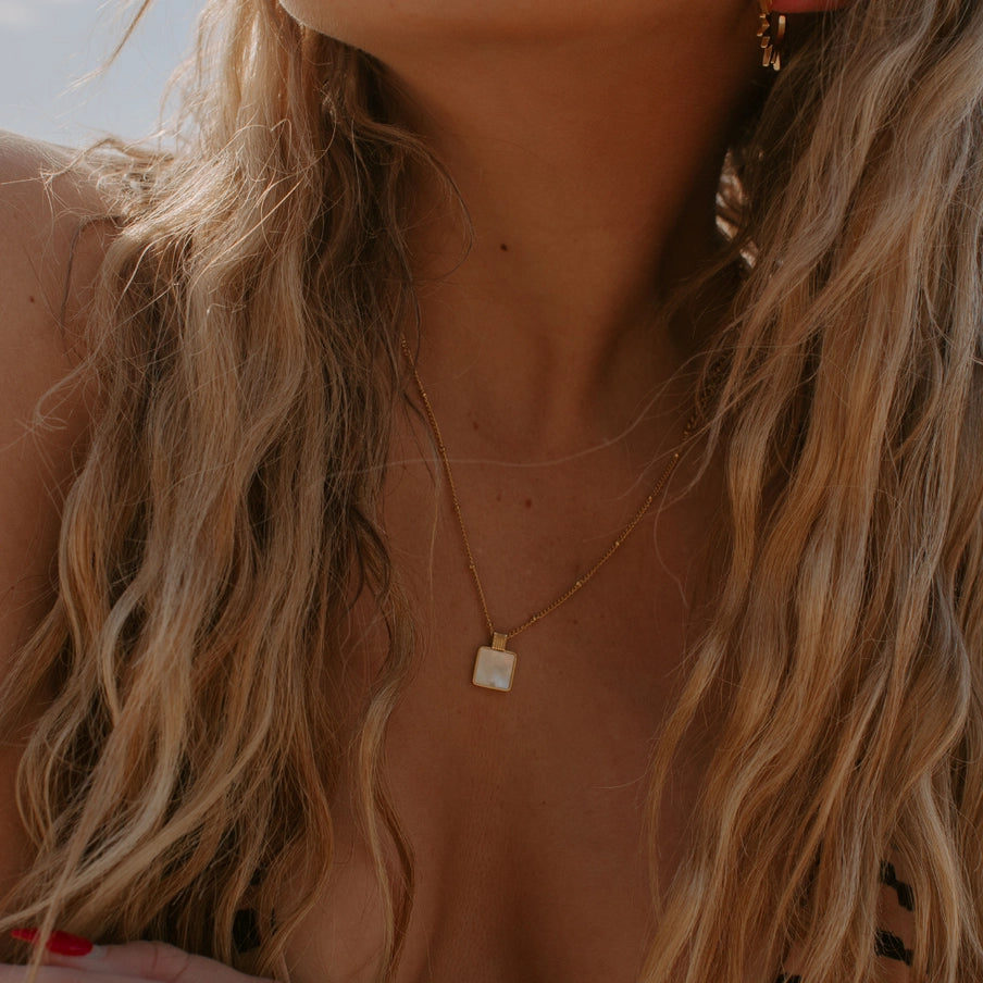 ALCO Endlessly Creating Necklace