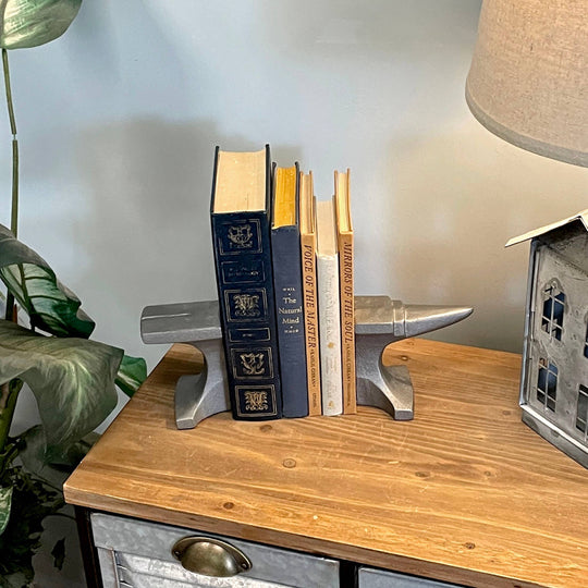 Set of 2 Cast Iron Anvil Bookends, view 9
