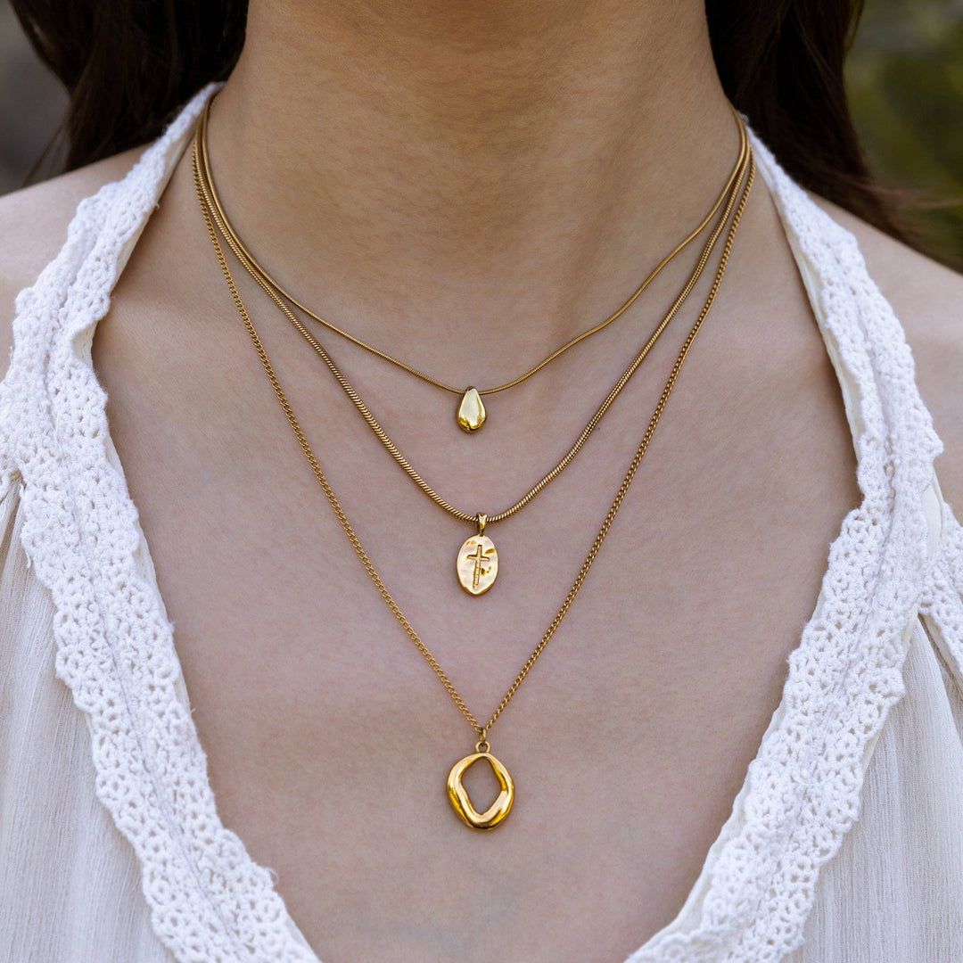 ALCO Form Necklace - Gold, alternate view 7