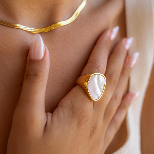 Windsor 18K Gold Ring