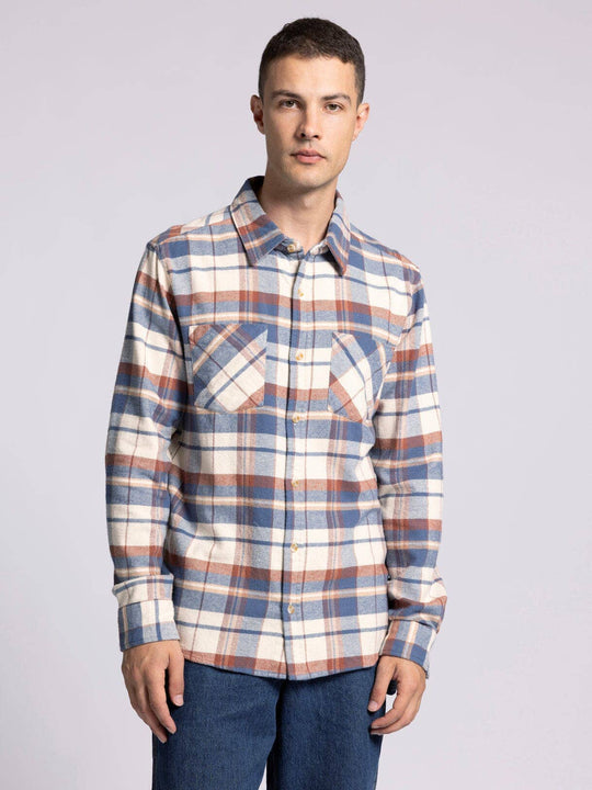 REDWOODS FLANNEL - Long Sleeve Button Up