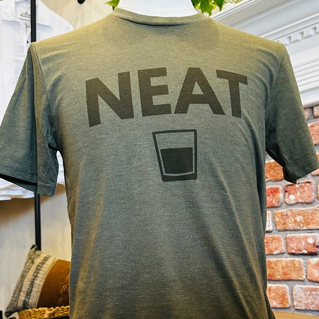 Neat Tee in olive on mannequin
