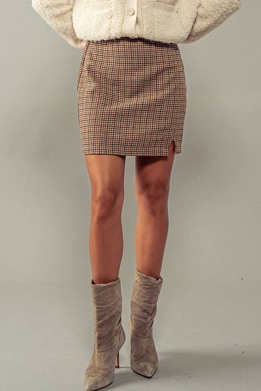 Houndstooth Checkered Mini Skirt with Elegant Slit