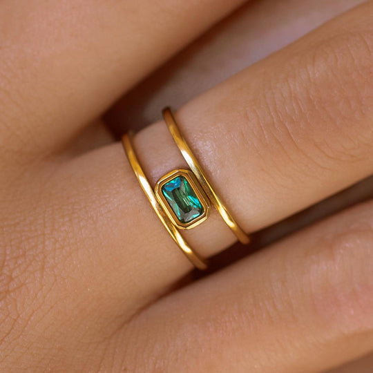 Emerald Green Estate Ring