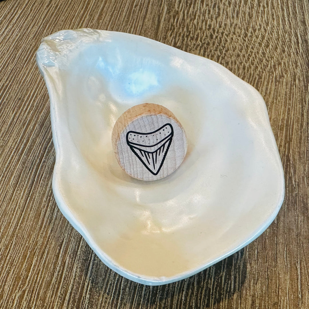 Meg Tooth Wine Stopper