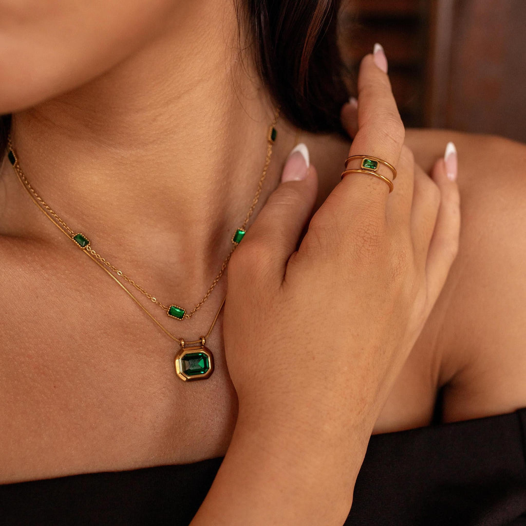 Emerald Green Estate Ring