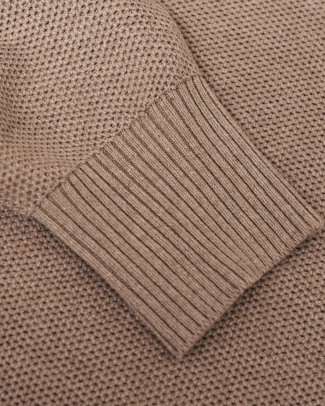 True Classic - Crew Sweater | Heather Camel Pique