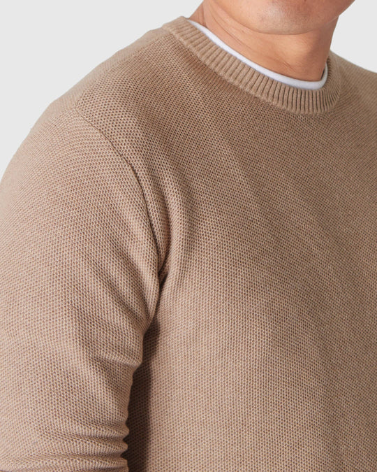 True Classic - Crew Sweater | Heather Camel Pique