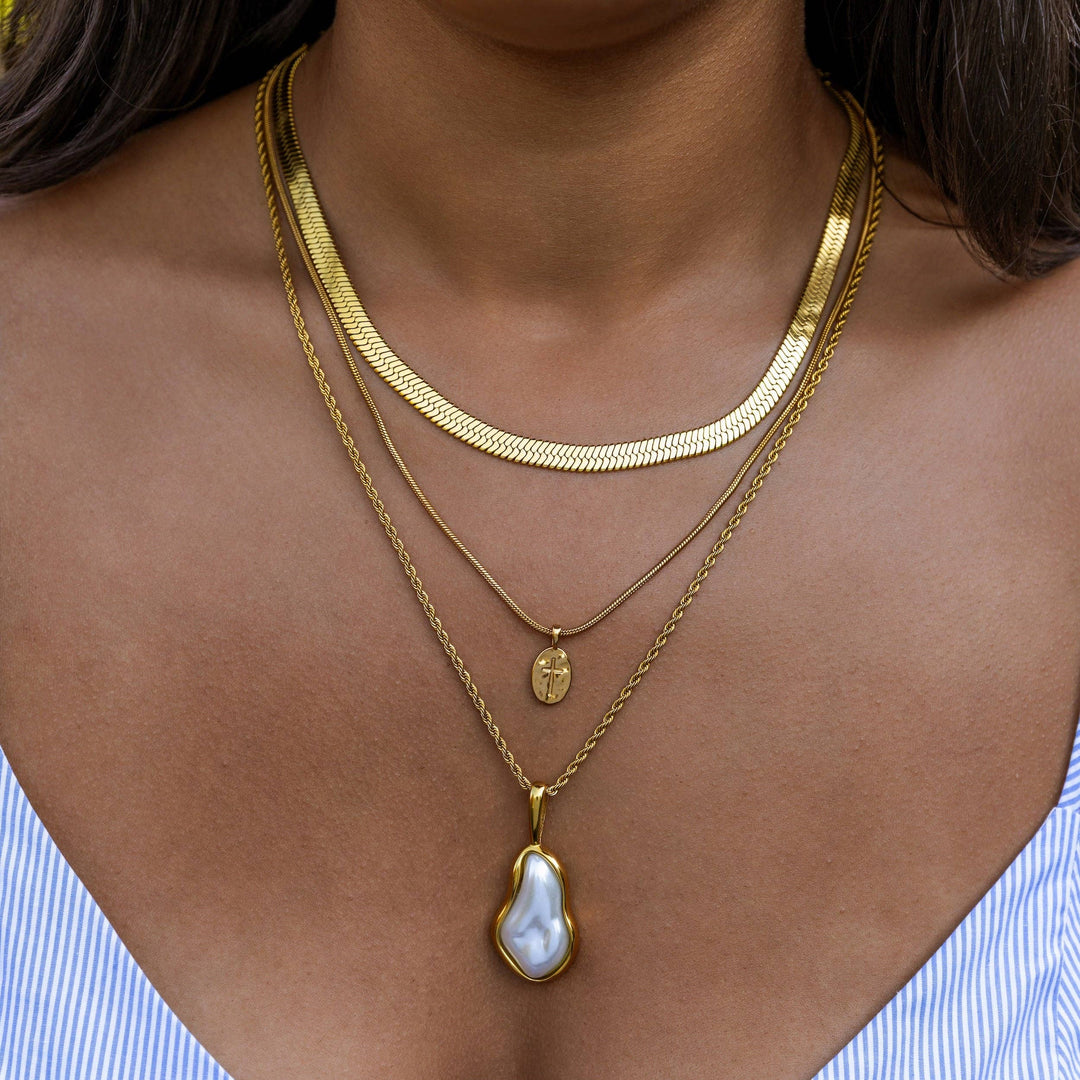 ALCO Faith Necklace - Gold, alternate view 5