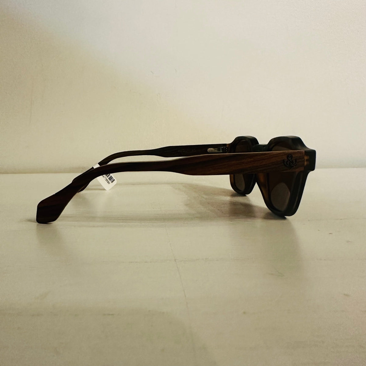 Tortoise frame wooden sunglasses other side