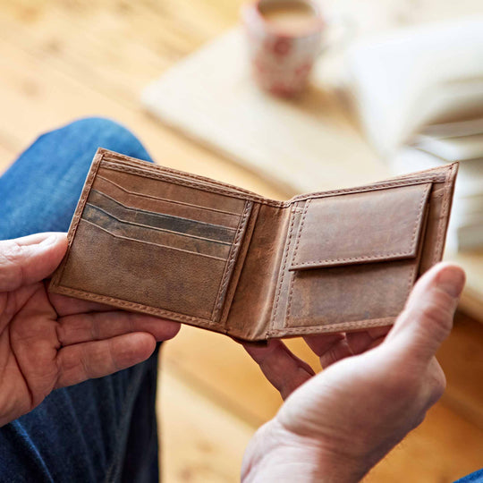 Handmade Buffalo Leather Wallet - Rust & Refined