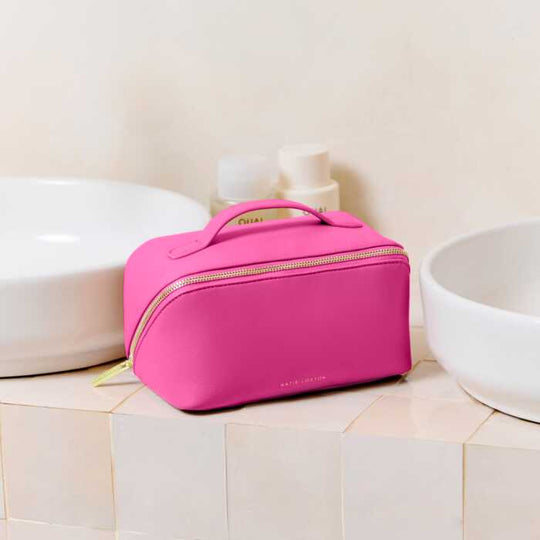 Medium Make Up and Toiletry Bag in Magenta
