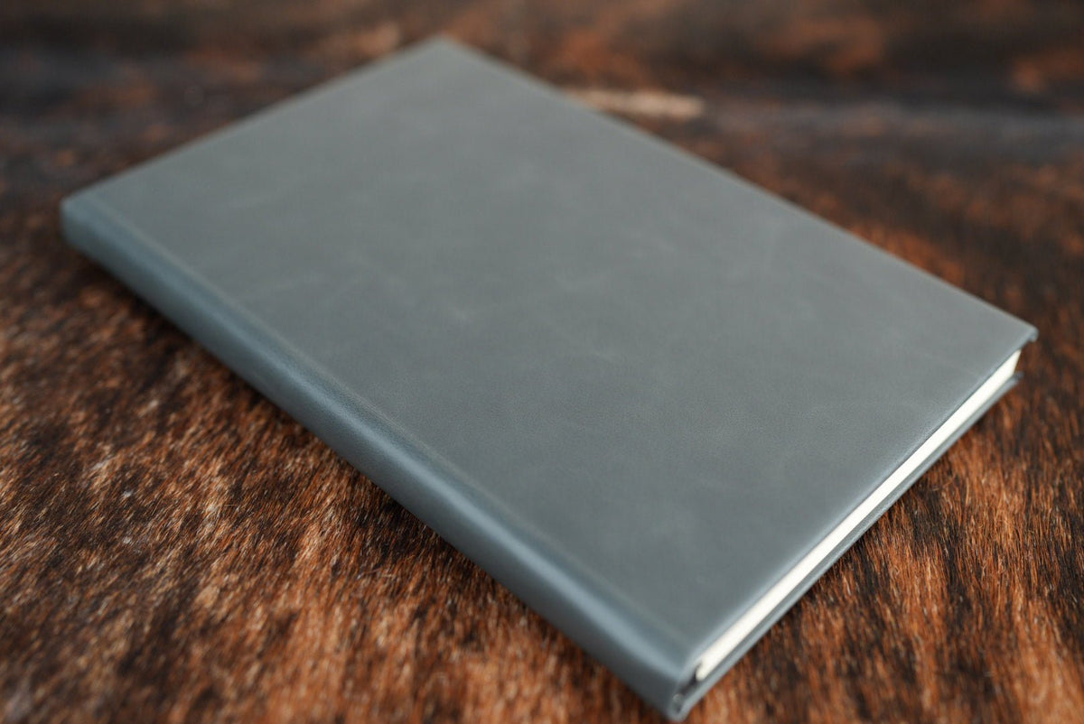 https://cdn.shopify.com/s/files/1/0780/1605/3523/files/notebook-journals-heritage-collection-premium-leatherette-7587153.jpg?v=1769191088