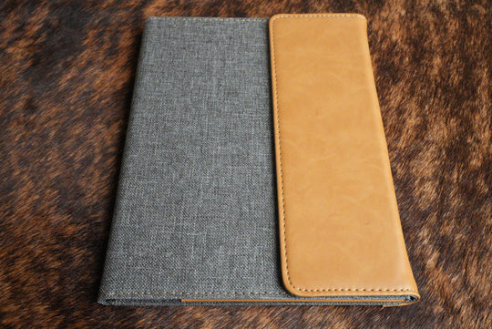 https://cdn.shopify.com/s/files/1/0780/1605/3523/files/padfolios-heritage-collection-premium-leatherette-2789870.jpg?v=1775764459