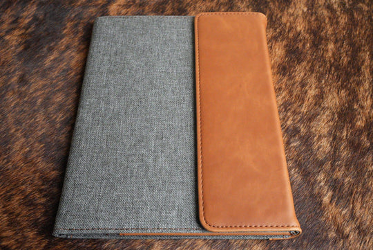 https://cdn.shopify.com/s/files/1/0780/1605/3523/files/padfolios-heritage-collection-premium-leatherette-3967558.jpg?v=1775764457