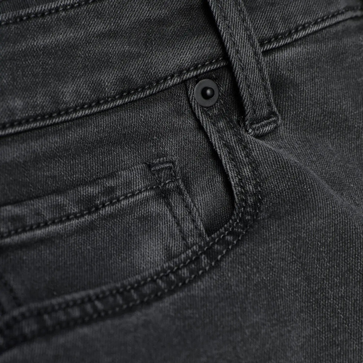 True Classic Comfort Straight Jeans | Gray
